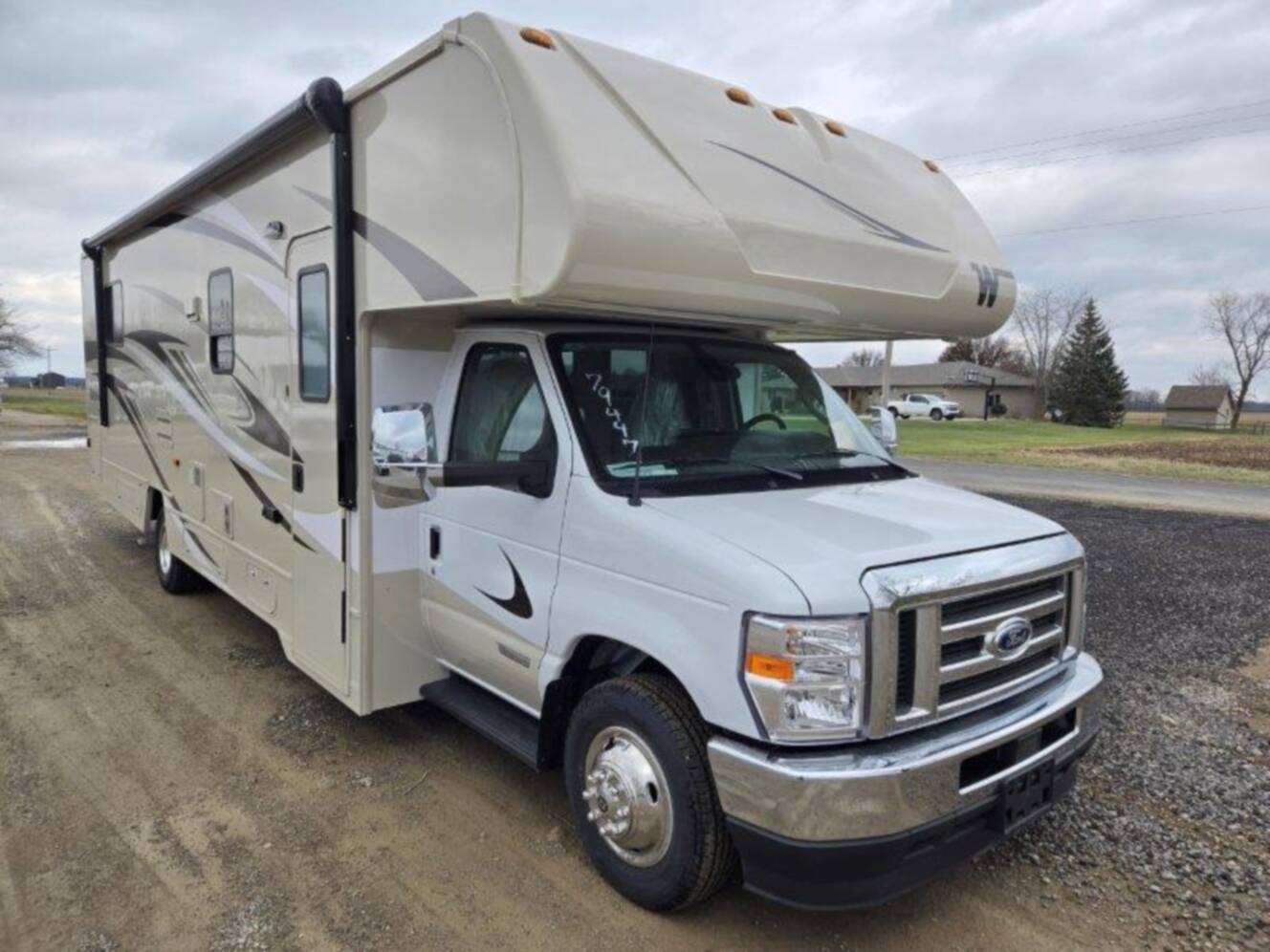 A photo of this 2025 Winnebago MINNIE WINNIE 31K
