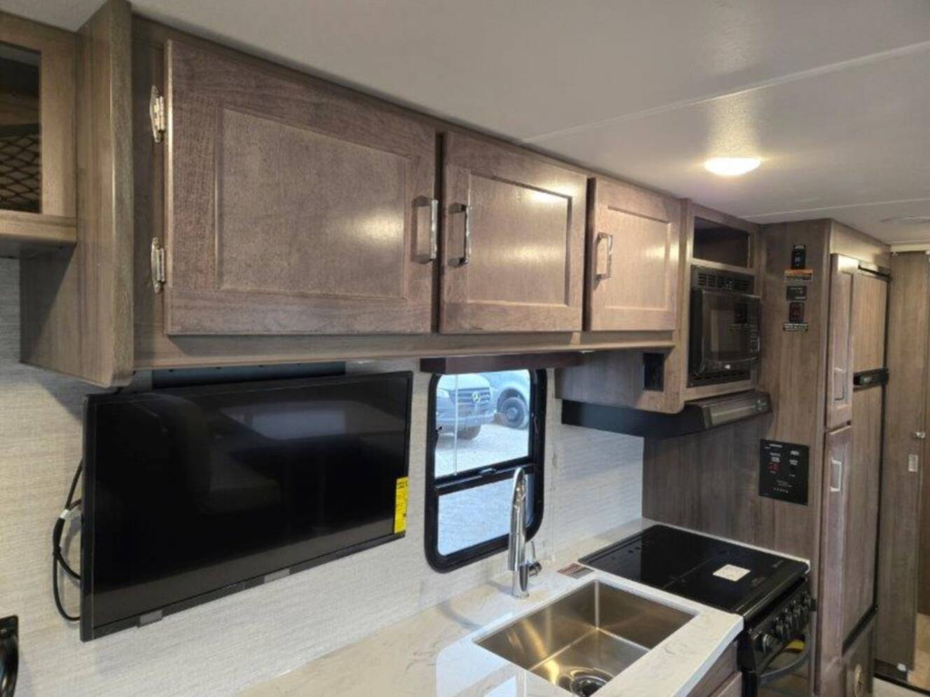 A photo of this 2025 Winnebago MINNIE WINNIE 31K