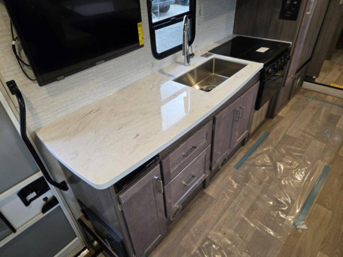A photo of this 2025 Winnebago MINNIE WINNIE 31K