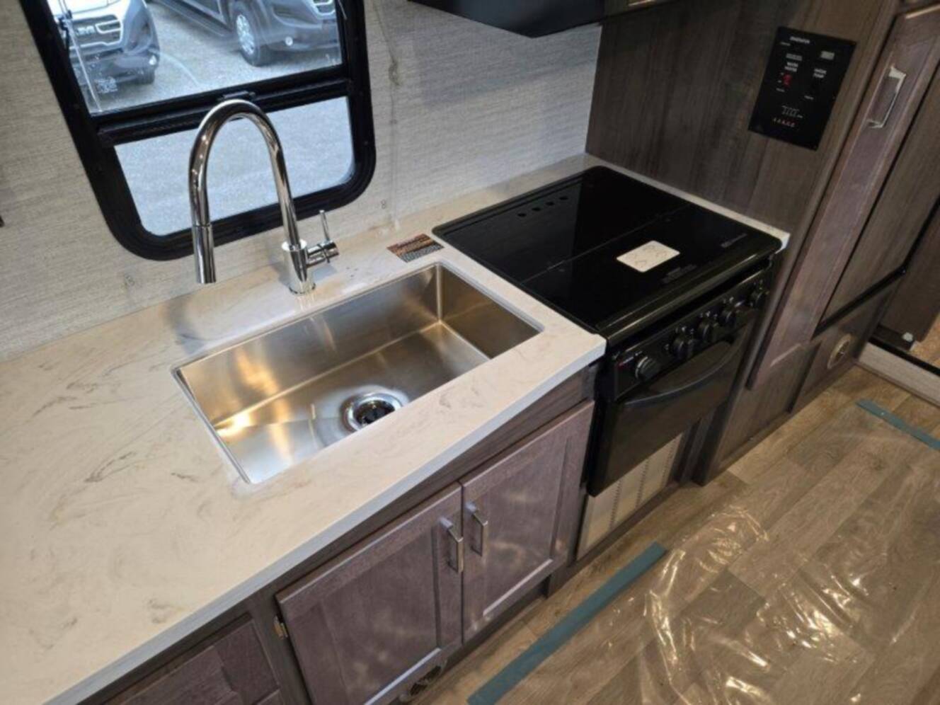 A photo of this 2025 Winnebago MINNIE WINNIE 31K
