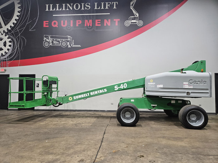 2016 GENIE S40 in Cary, IL