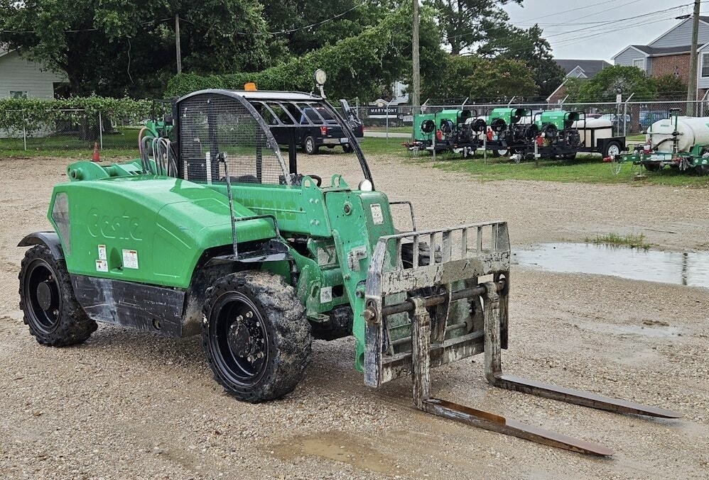 2018 GENIE GTH-5519 in Zionsville, IN