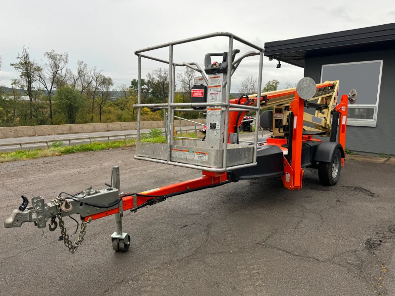 2023 JLG T350