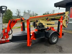 2023 JLG T350