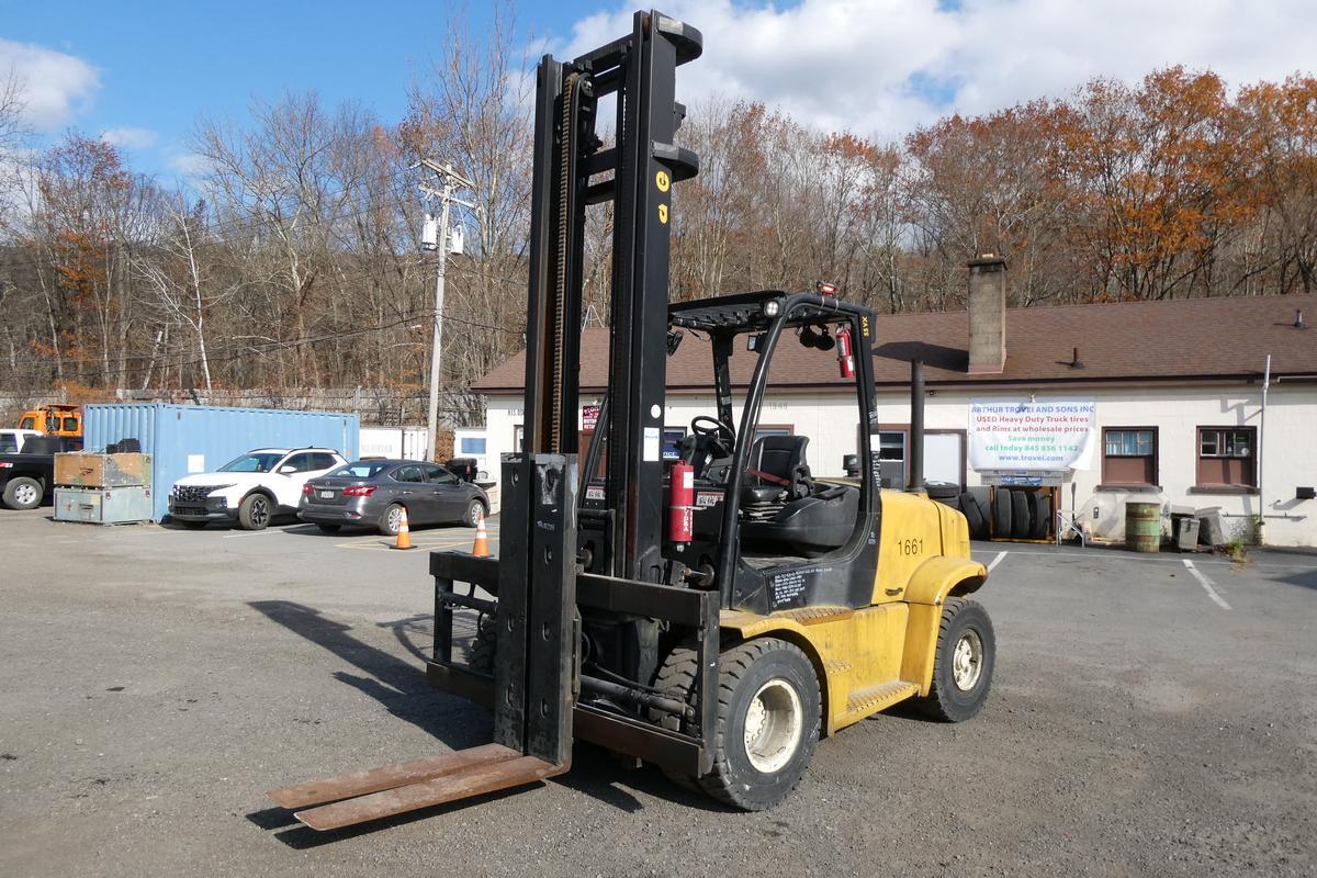 2016 YALE GLP155VX in Sparrow Bush, NY
