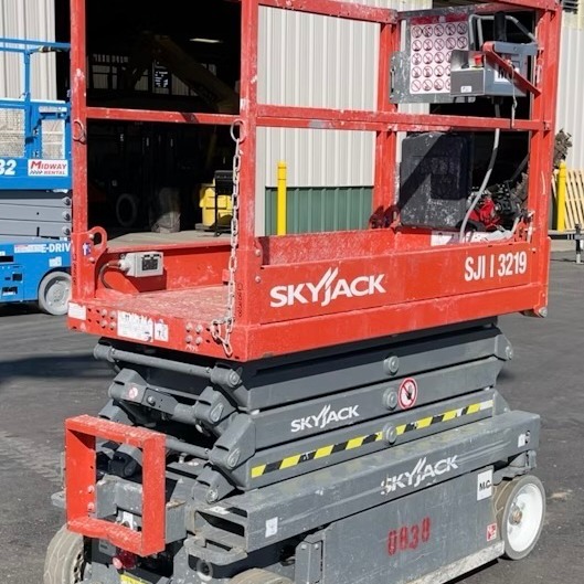 2017 SKYJACK SJIII 3219 in Baltimore, MD
