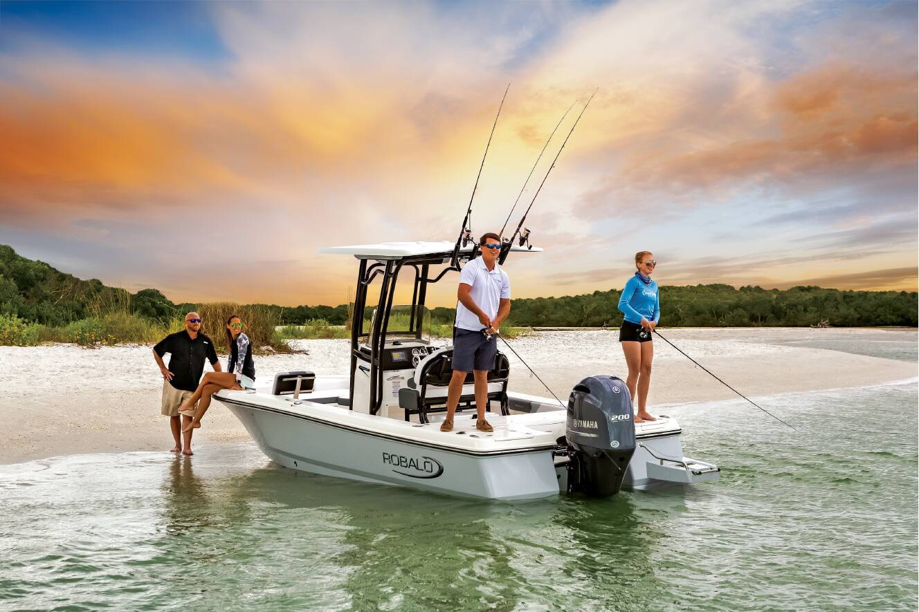 A photo of this 2024 Robalo 226 Cayman