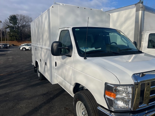 2025 FORD ECONOLINE in Springfield, PA