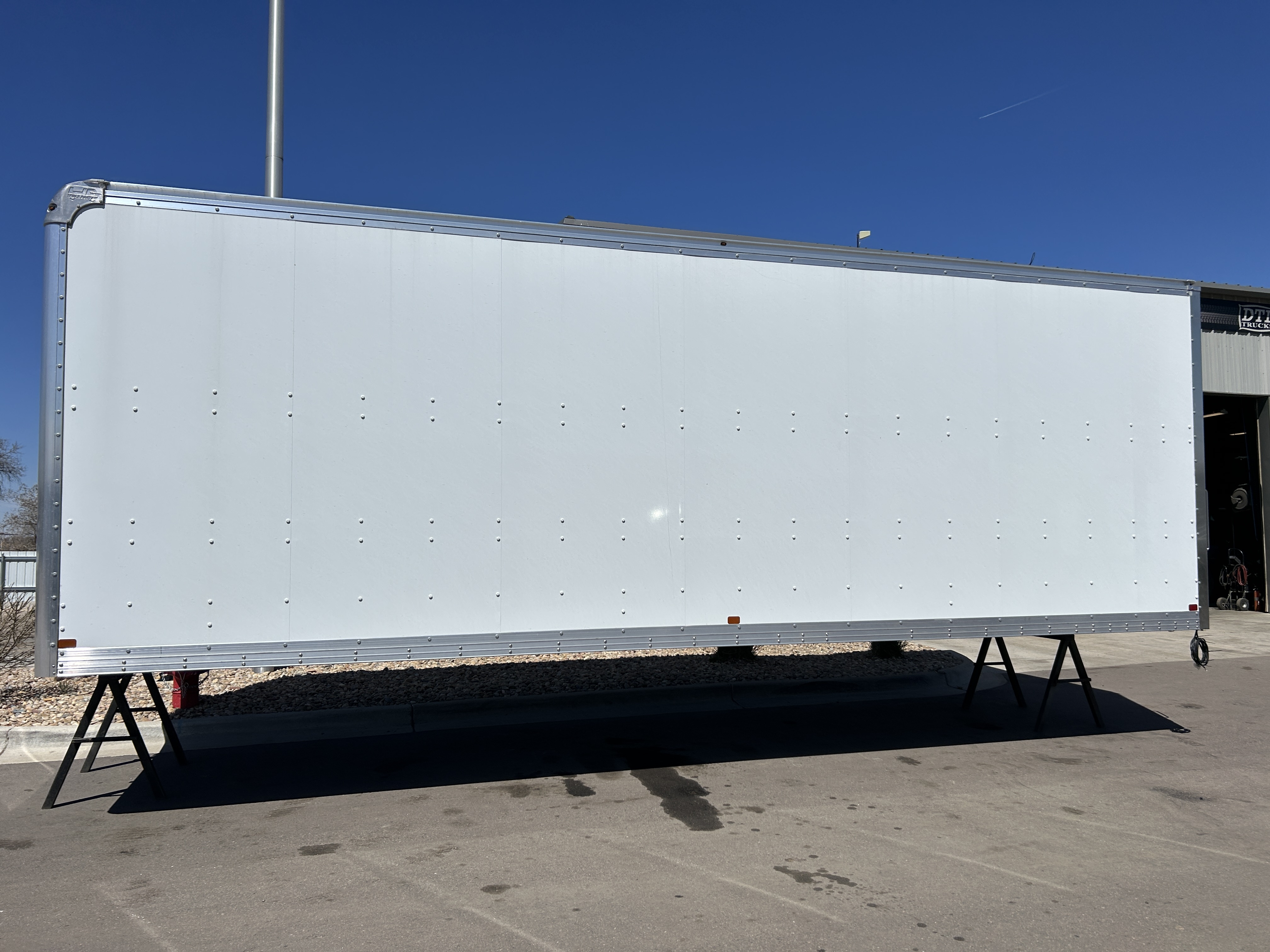 2025 US TRUCK 26'L 102"W 102"H in Denver, CO