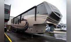 2026 Luxe ELITE 46RKB RV