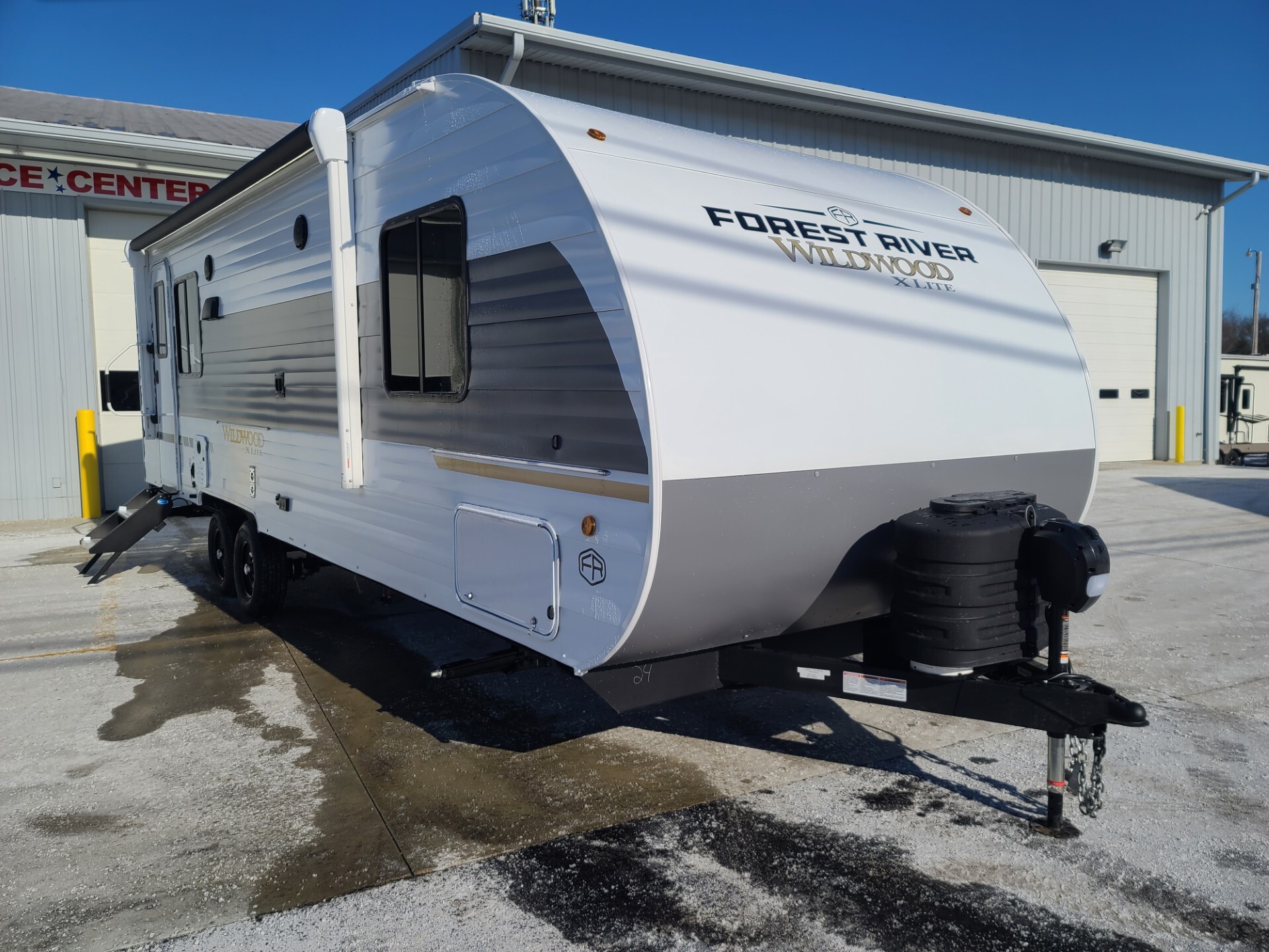 2025 Forest River Wildwood X-Lite 24RLXL in sylvania OH