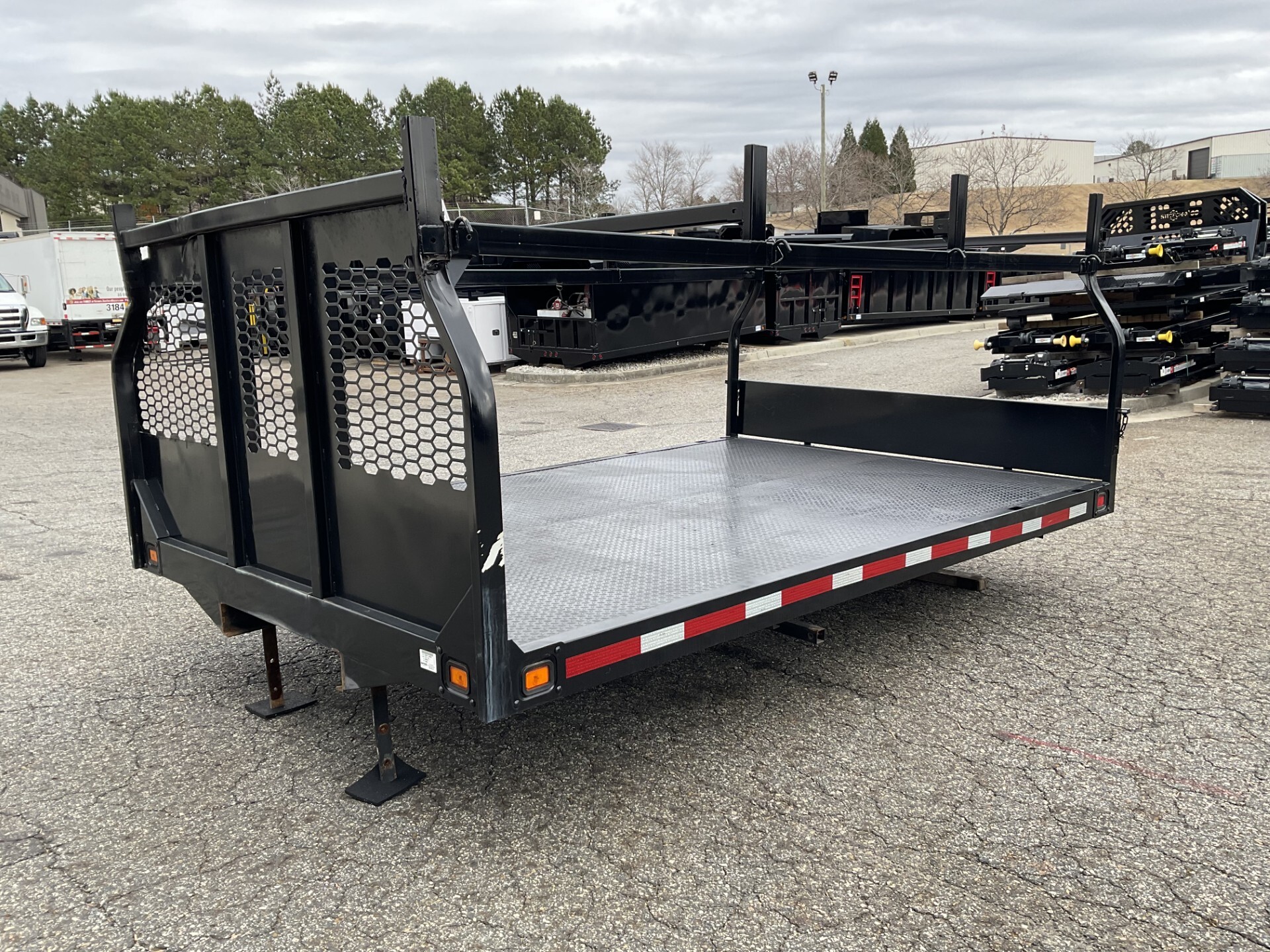 2025 KNAPHEIDE FLATBED in Winder, GA