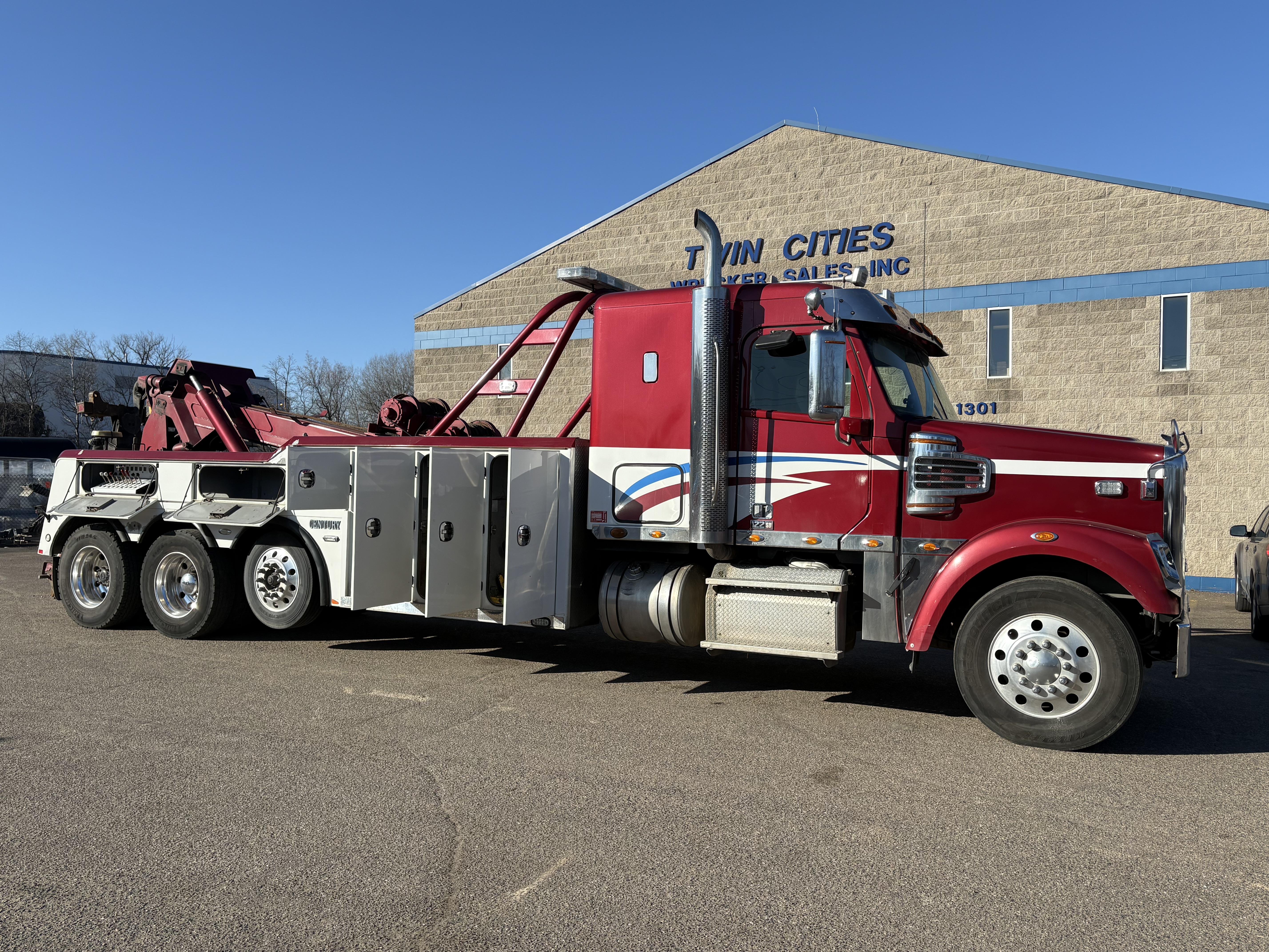 2016 FREIGHTLINER 122SD in Saint Paul, MN