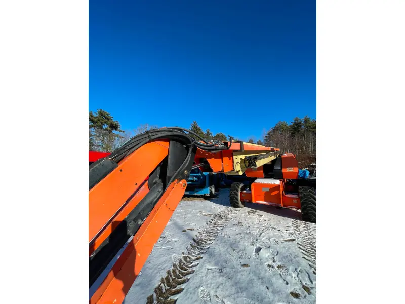 2016 JLG 660SJ