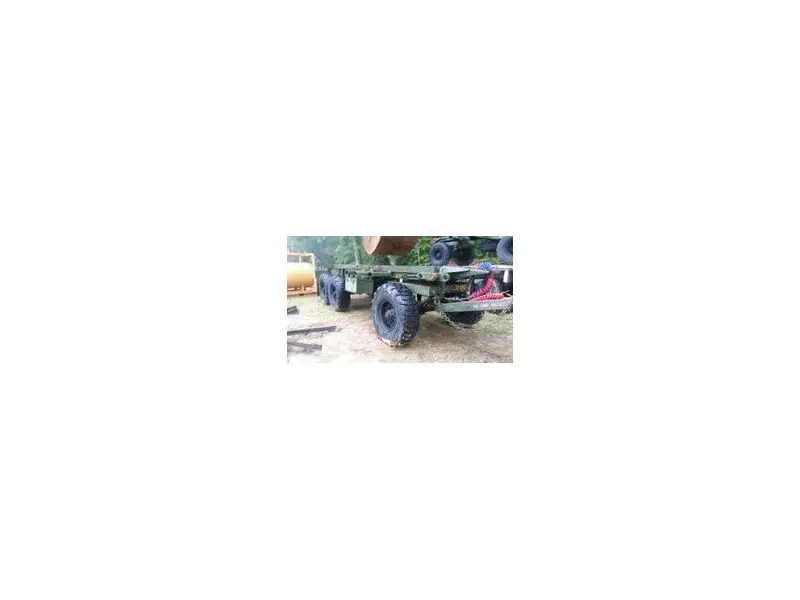 2008 OSHKOSH STEERABLE TRI AXLE