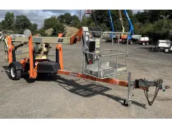 2017 JLG T500J