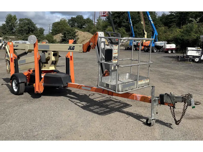 2017 JLG T500J