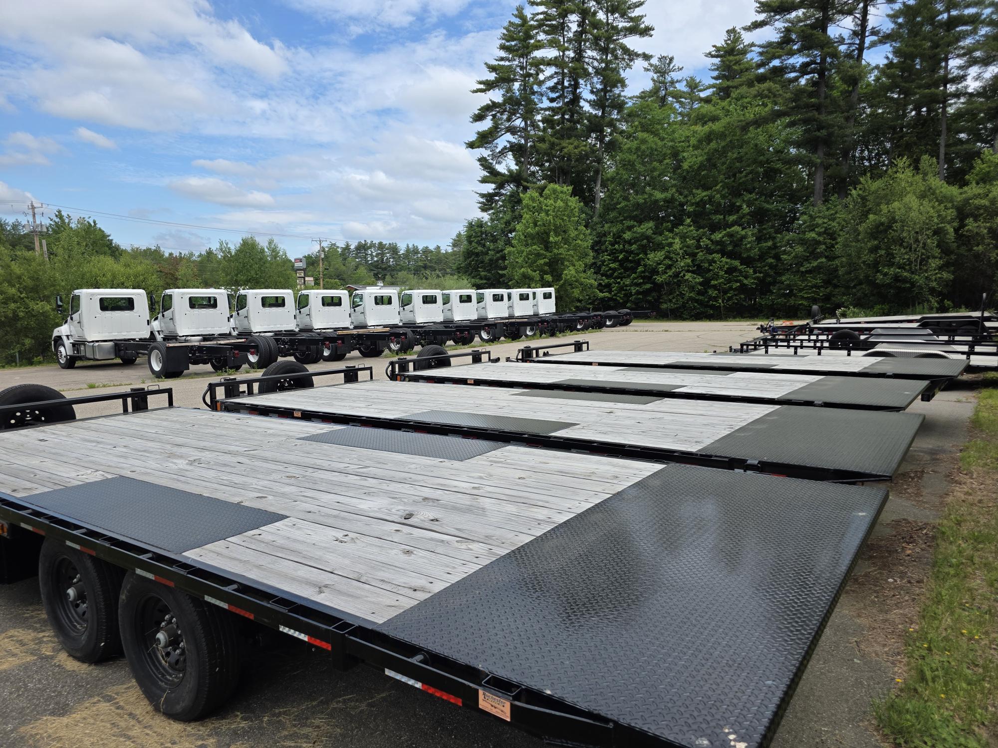 2025 LOADTRAIL POWER TILT 22' DECKOVER POWER TILT in Portsmouth, NH