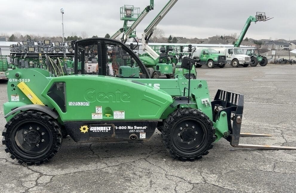 2019 GENIE GTH-5519 in Zionsville, IN