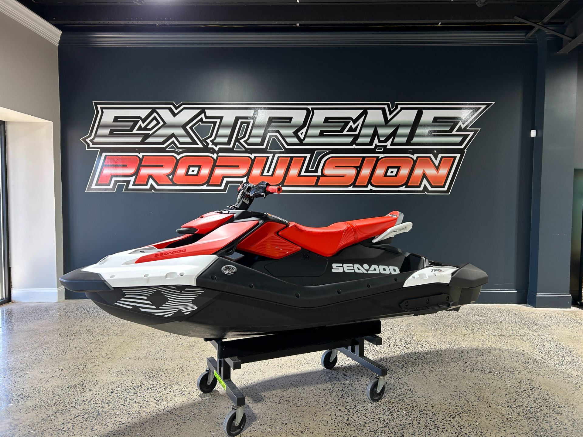 SATUR::パーカー:WM[RESALE] For 3 Sparktrixx For Sale Near Fennimore, Wisconsin - Sea