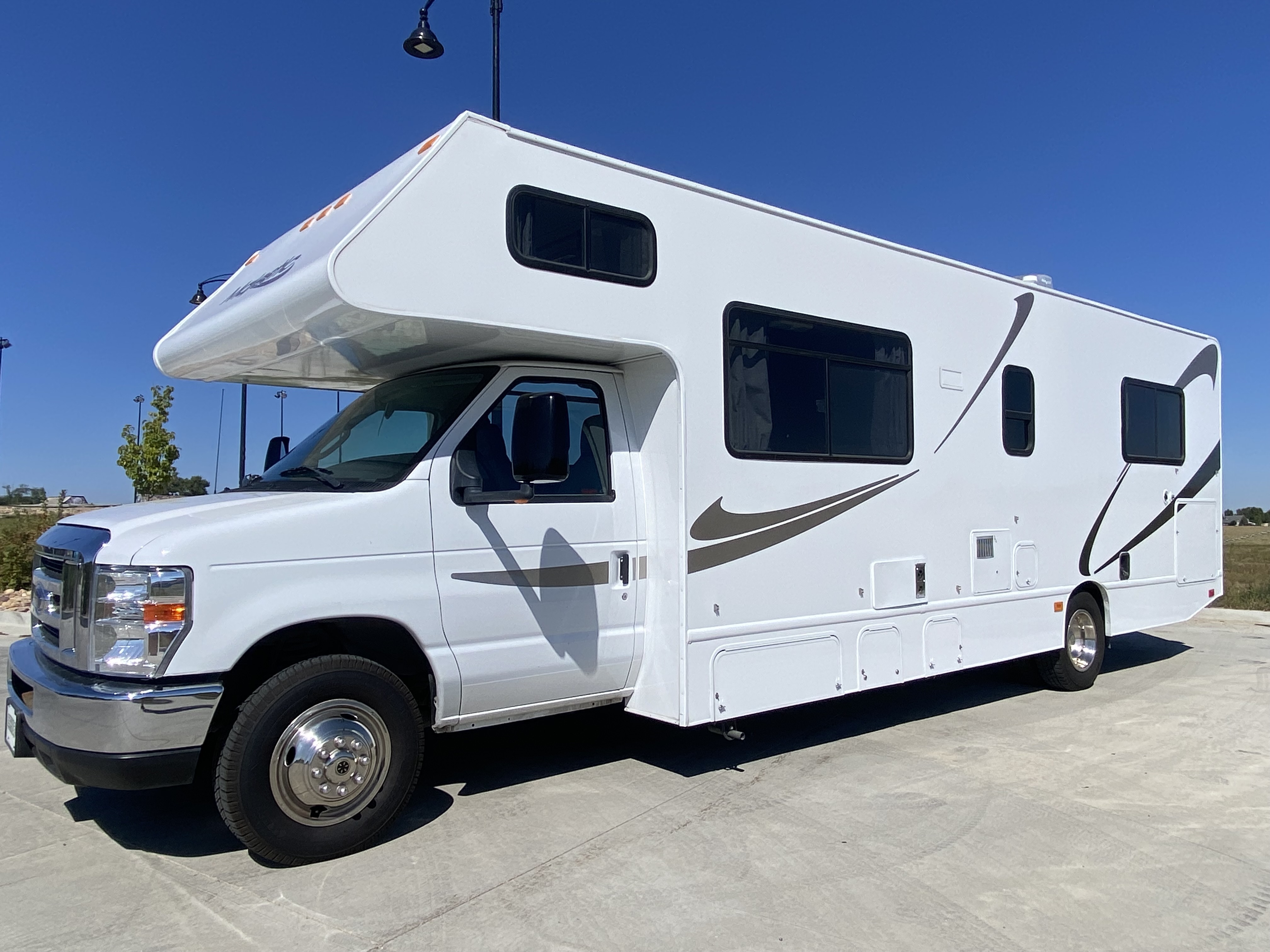 2020 Thor Motor Coach 28A MAJESTIC in frederick CO
