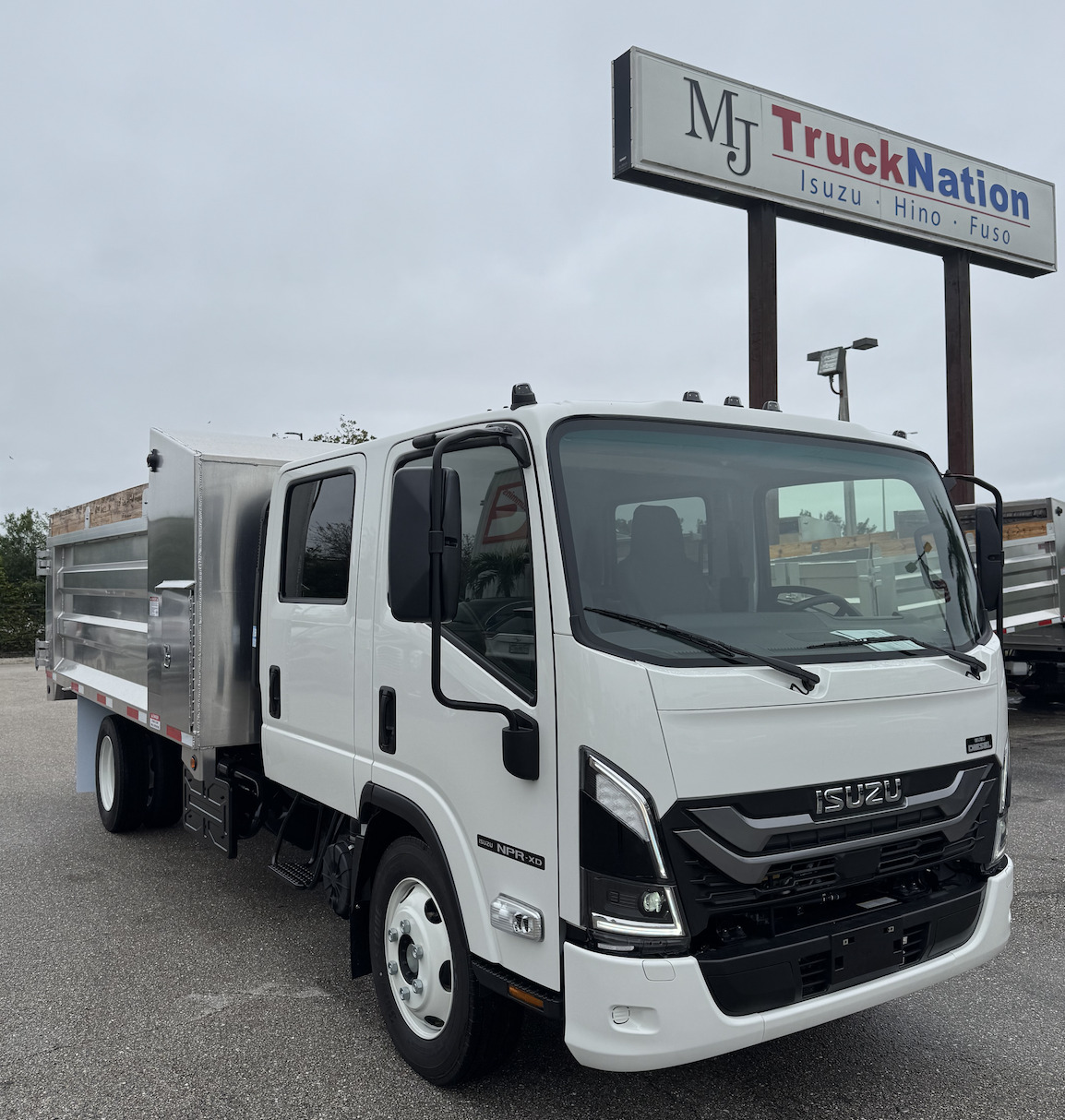 2026 ISUZU NPR XD in Riviera Beach, FL