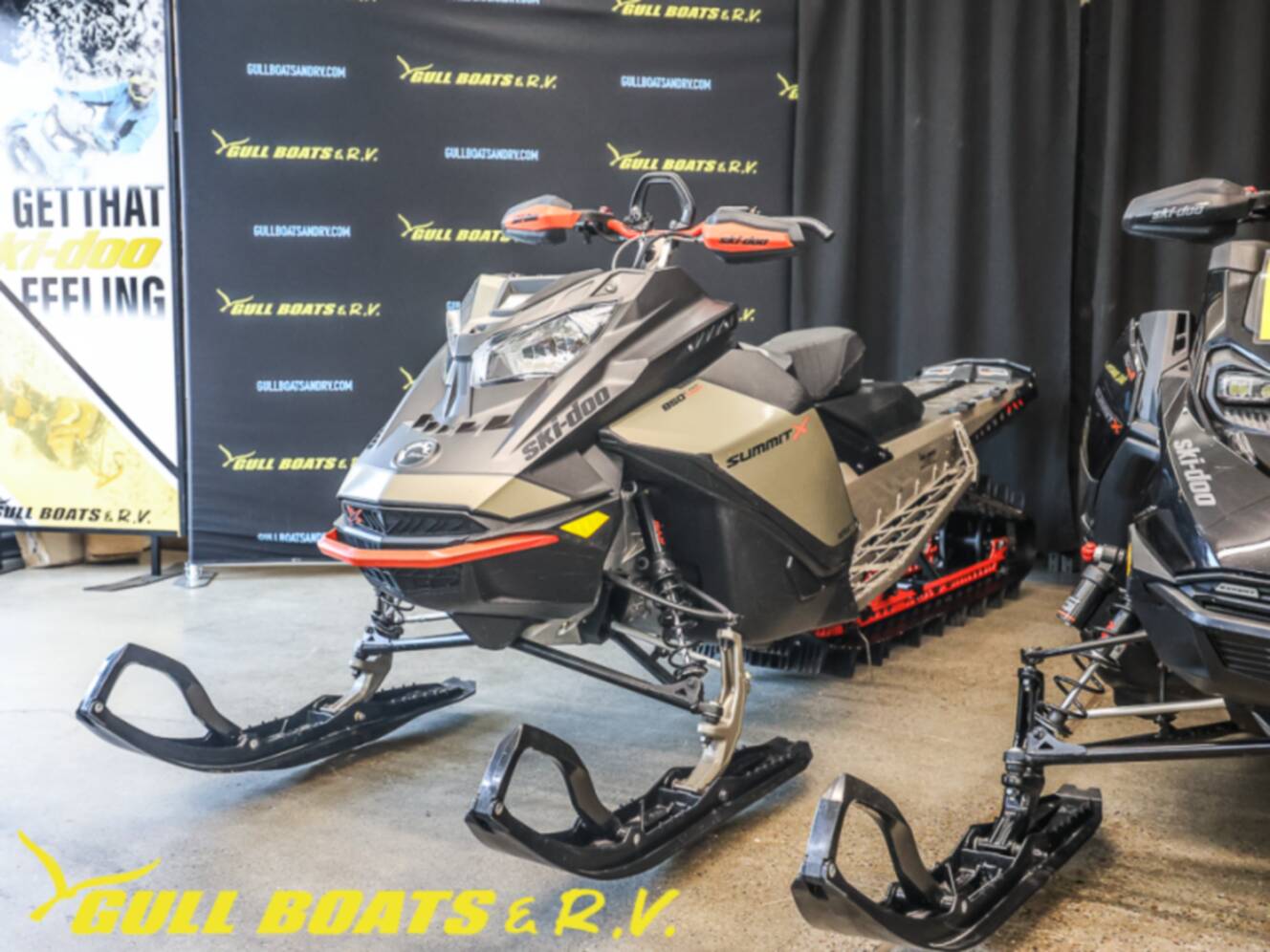 A photo of this 2022 Ski-Doo Xpert Turbo 165/3