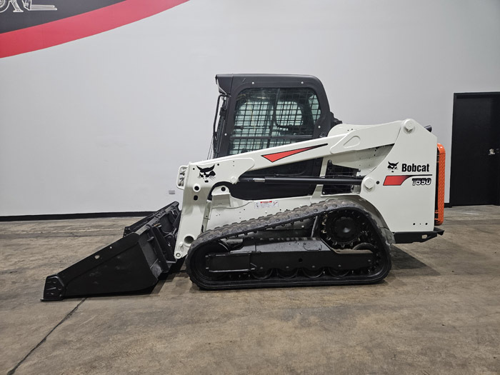2020 BOBCAT T550 in Cary, IL