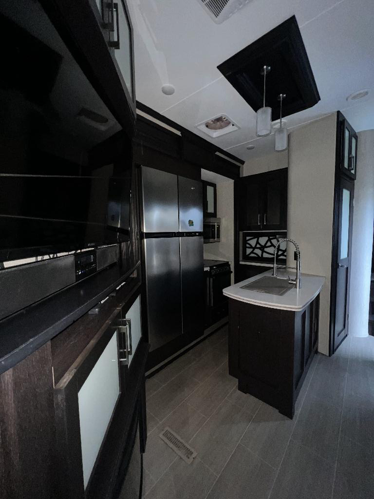 2018 Keystone RV raptor 355ts