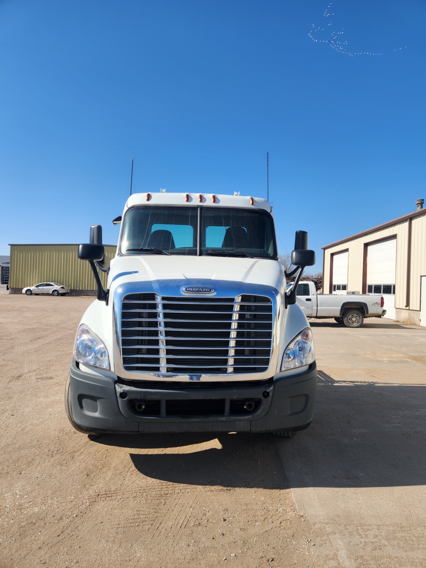 2016 FREIGHTLINER CASCADIA 125 in Pratt, KS