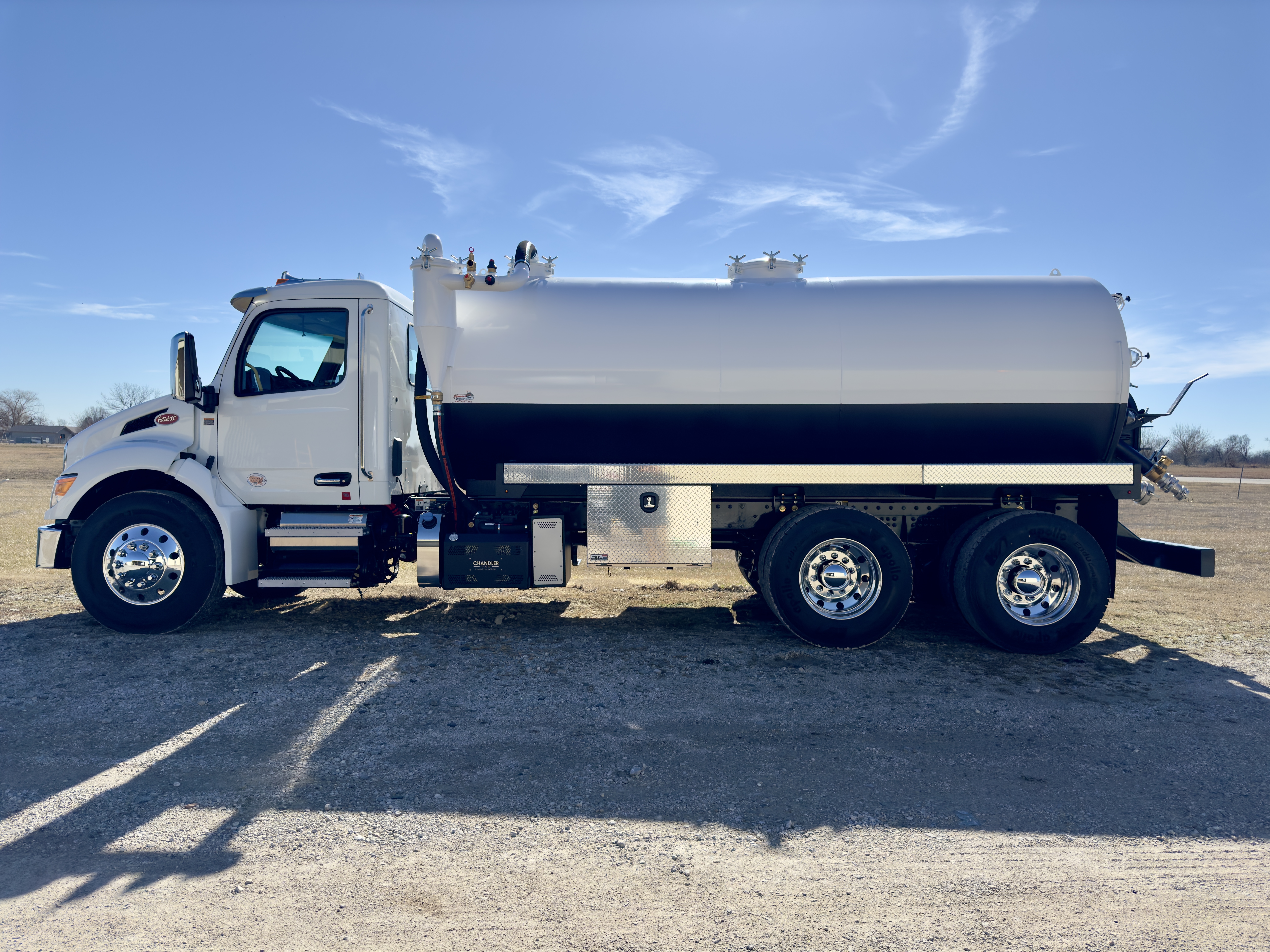 2025 PETERBILT 548 in Parsons, KS