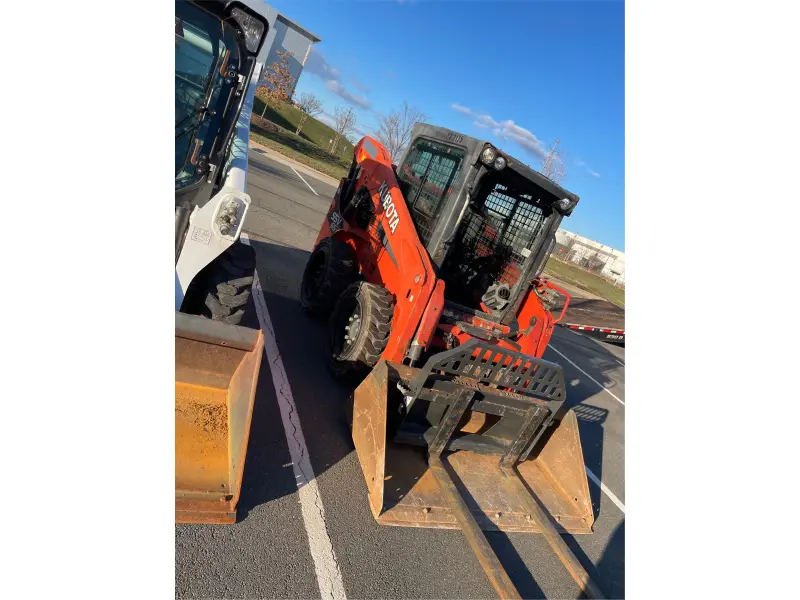 2017 KUBOTA SSV65
