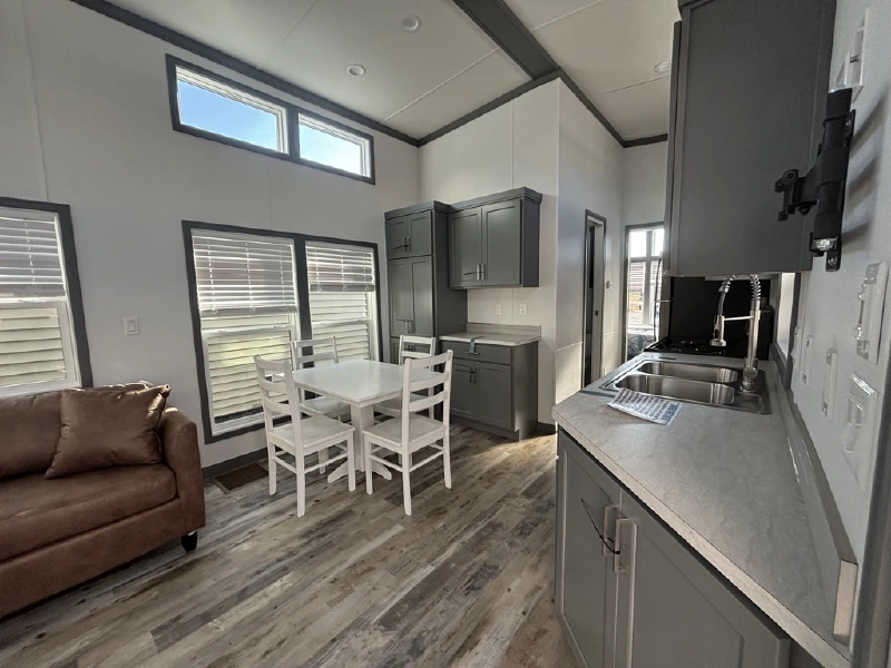 2025 ELEVATION PARK MODEL 5 SERIES 5-122