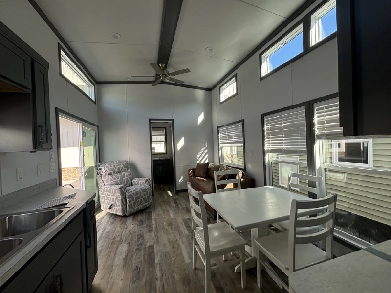 2025 ELEVATION PARK MODEL 5 SERIES 5-122