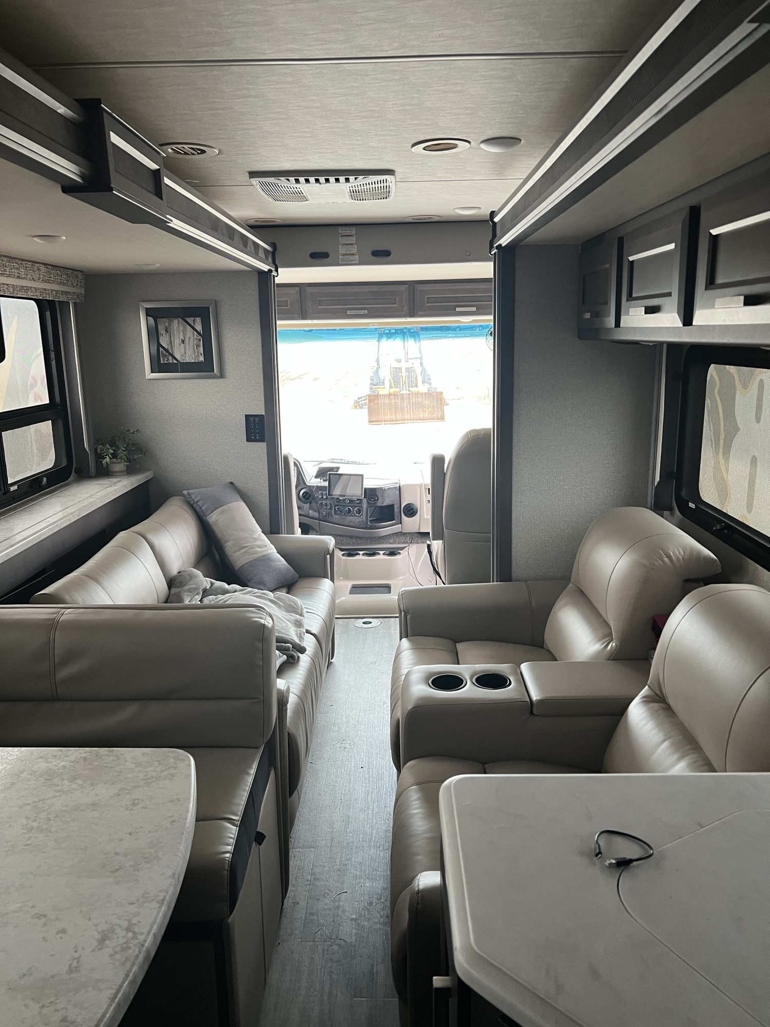 Miramar For Sale Near 44012 - Thor Motor Coach RVs - RV Trader