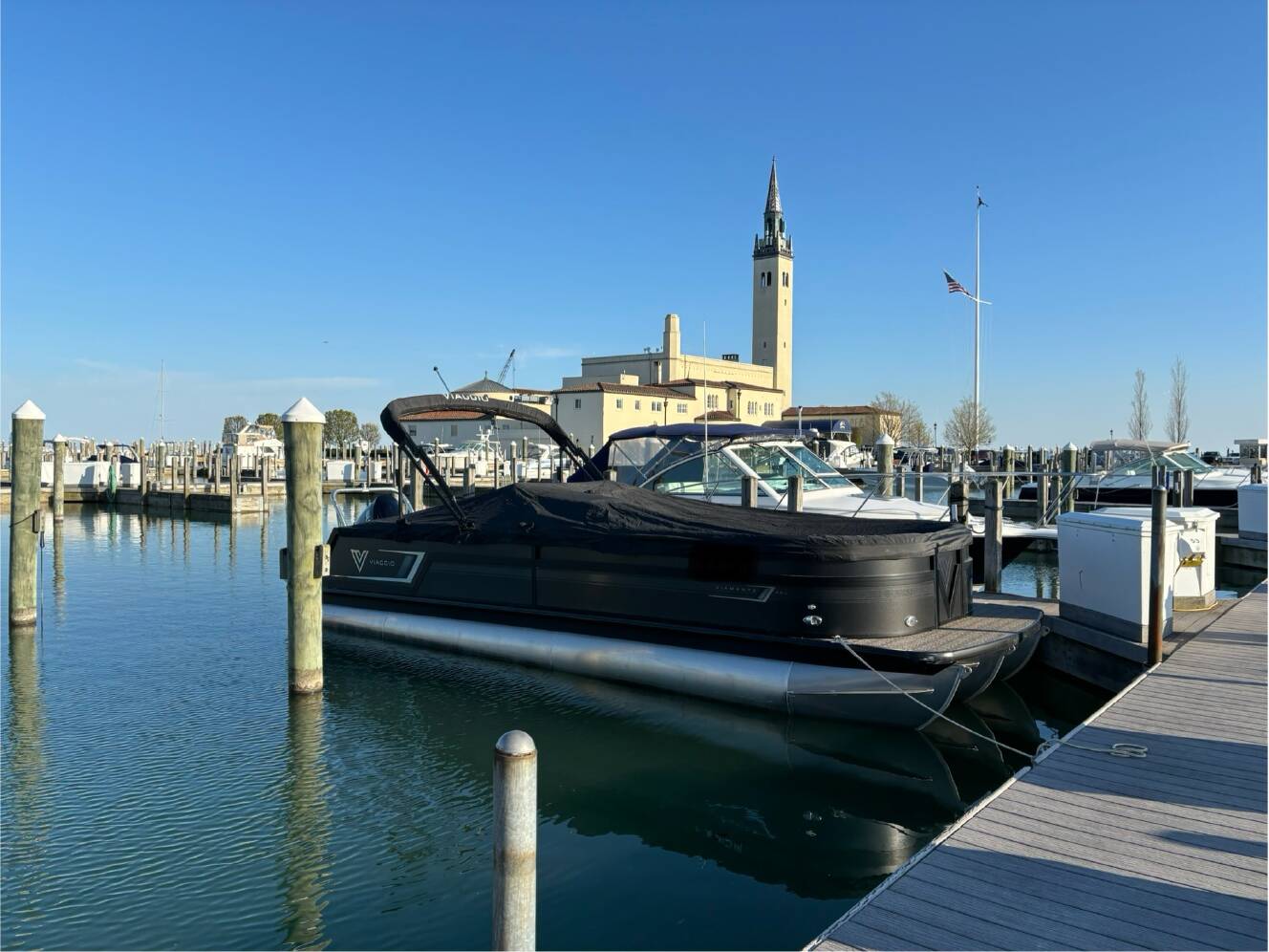 A photo of this 2022 Viaggio DIAMANTE 26Q