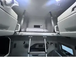 2026 VOLVO VNL64T860