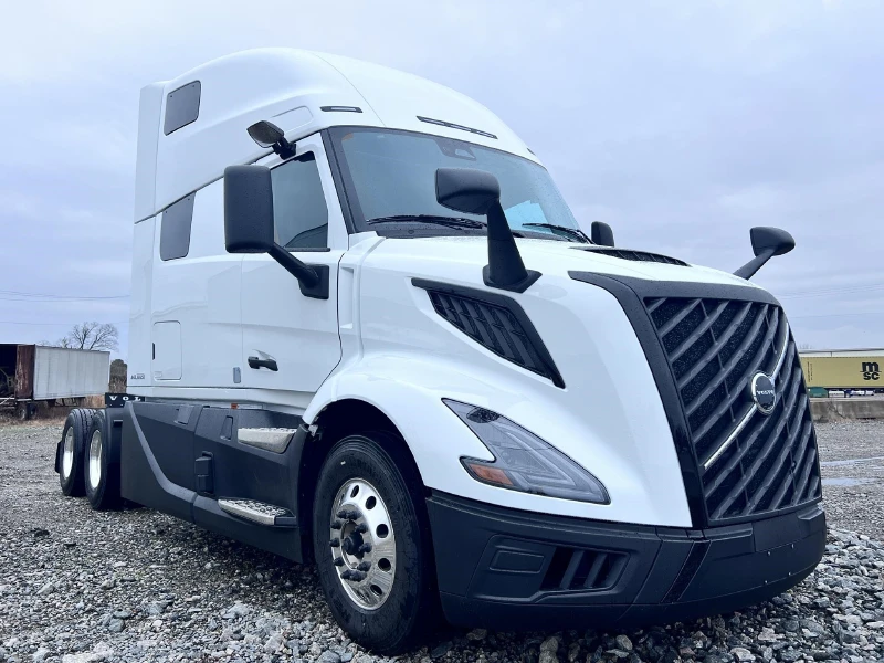 2026 VOLVO VNL64T860
