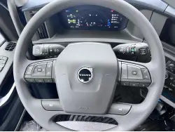 2026 VOLVO VNL64T860