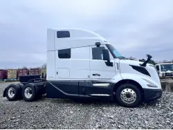 2026 VOLVO VNL64T860