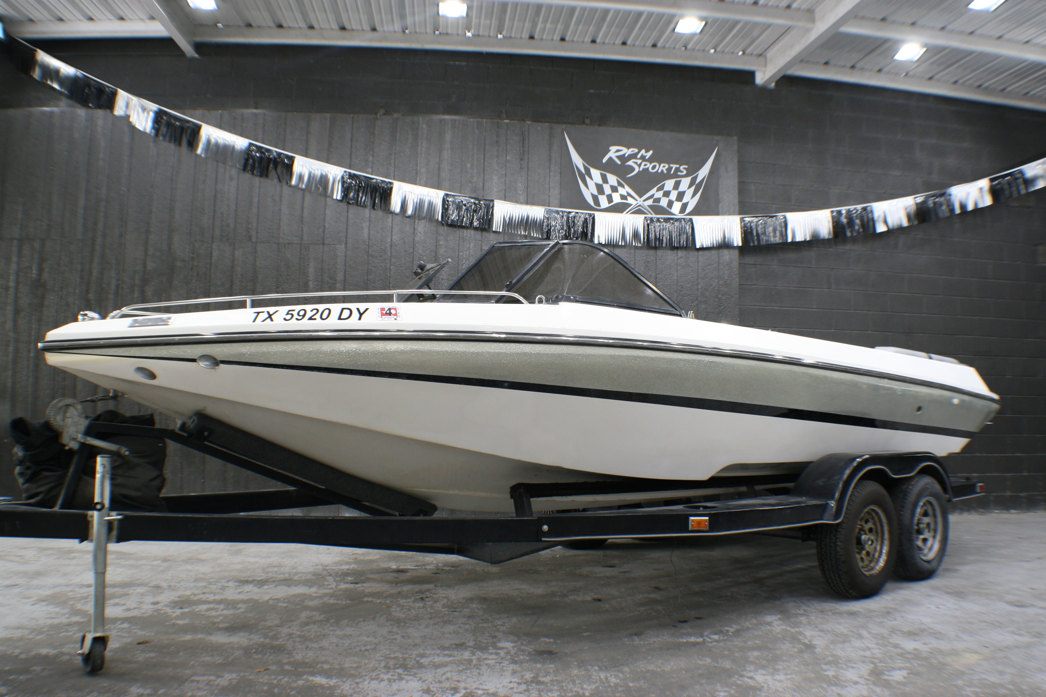 1999 Ski Pro EXTREME 21BR in mc queeney TX