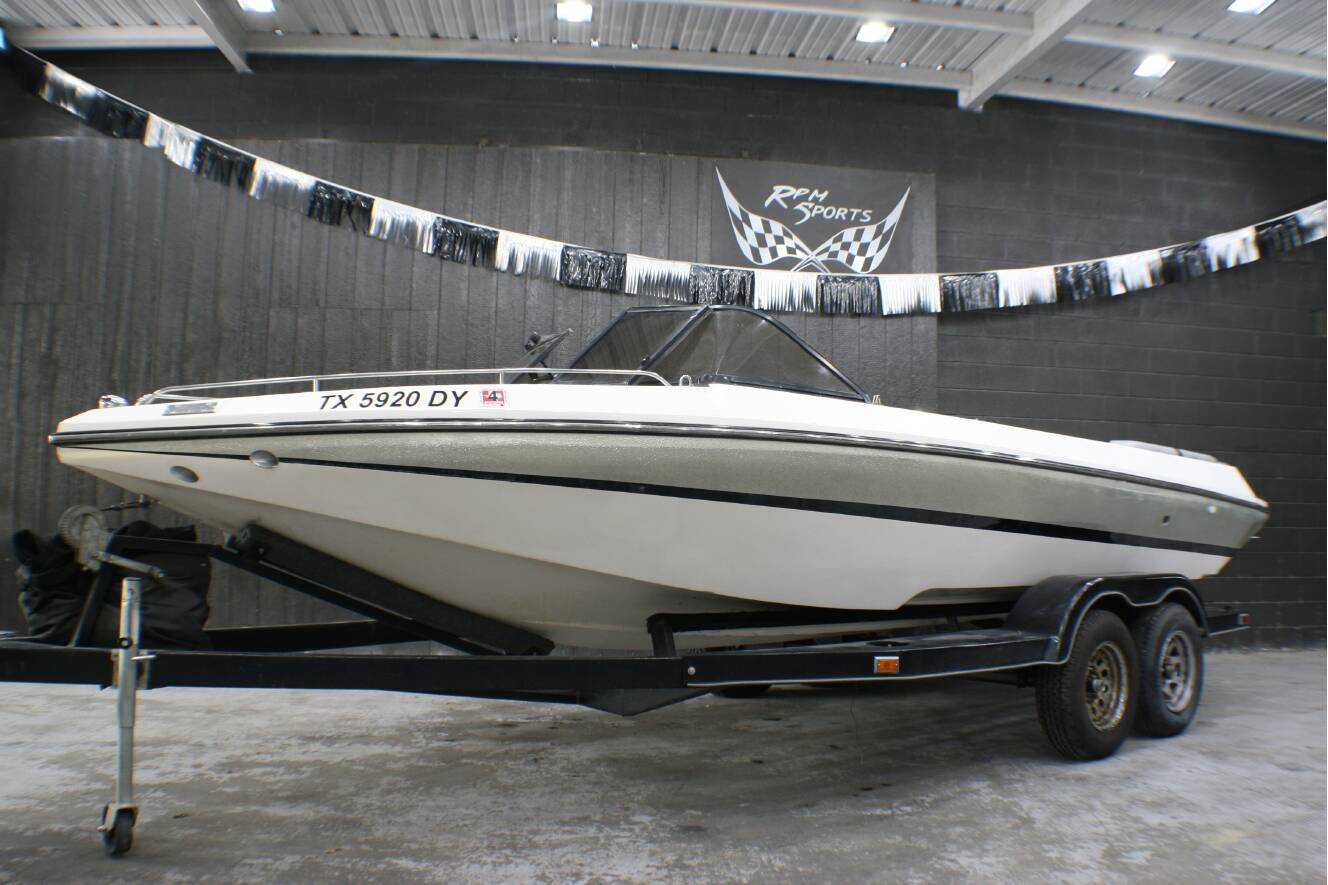 A photo of this 1999 Ski Pro EXTREME 21BR