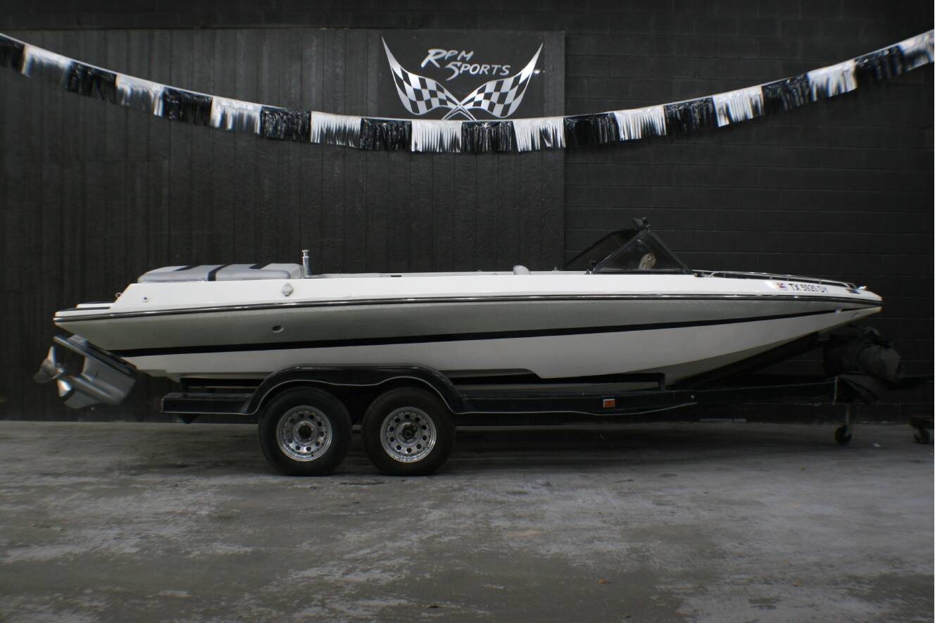 A photo of this 1999 Ski Pro EXTREME 21BR