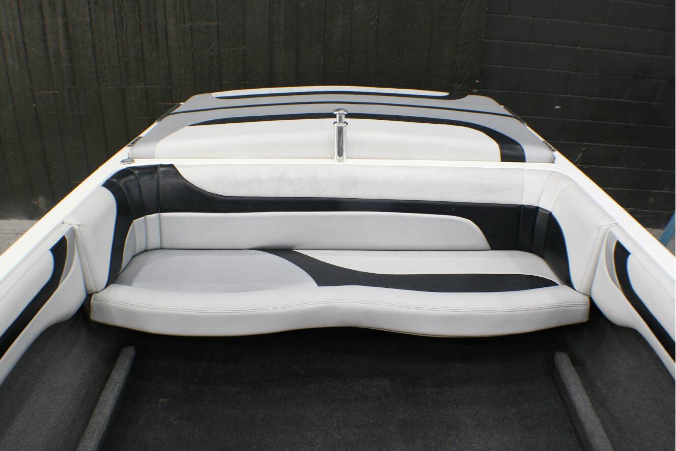 A photo of this 1999 Ski Pro EXTREME 21BR
