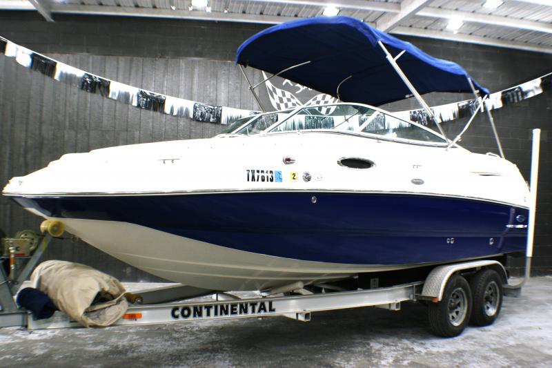 2005 Chaparral Sunesta 216DB 284 WT in mc queeney TX
