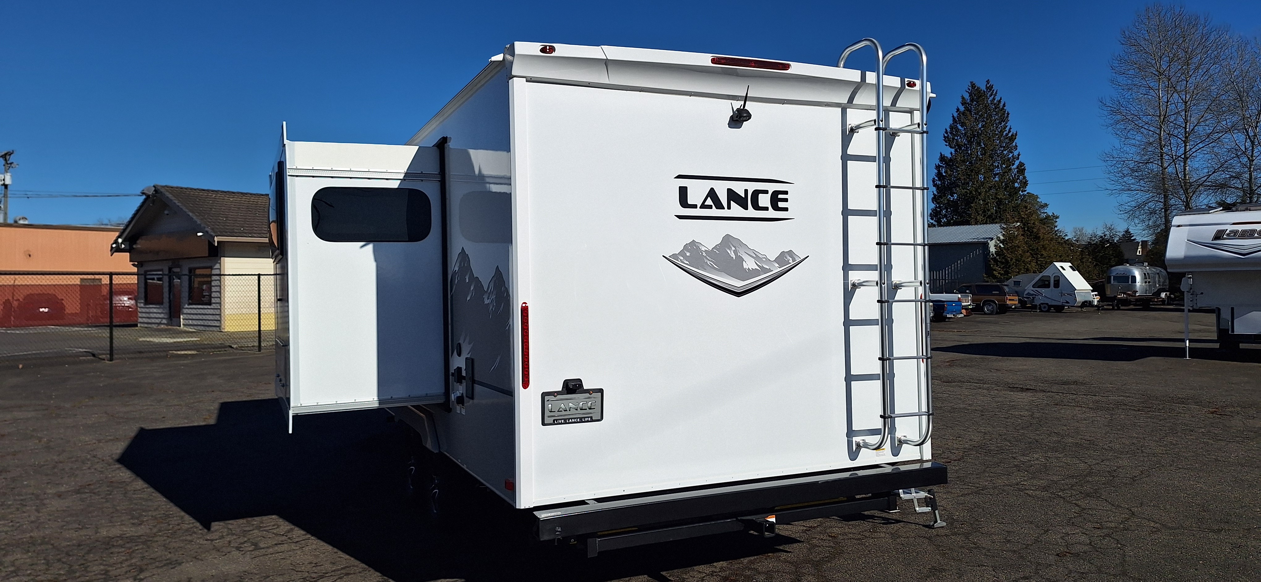 2025 Lance