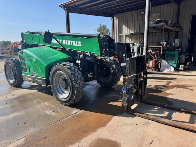 2018 JLG 742 in Boys Town, NE
