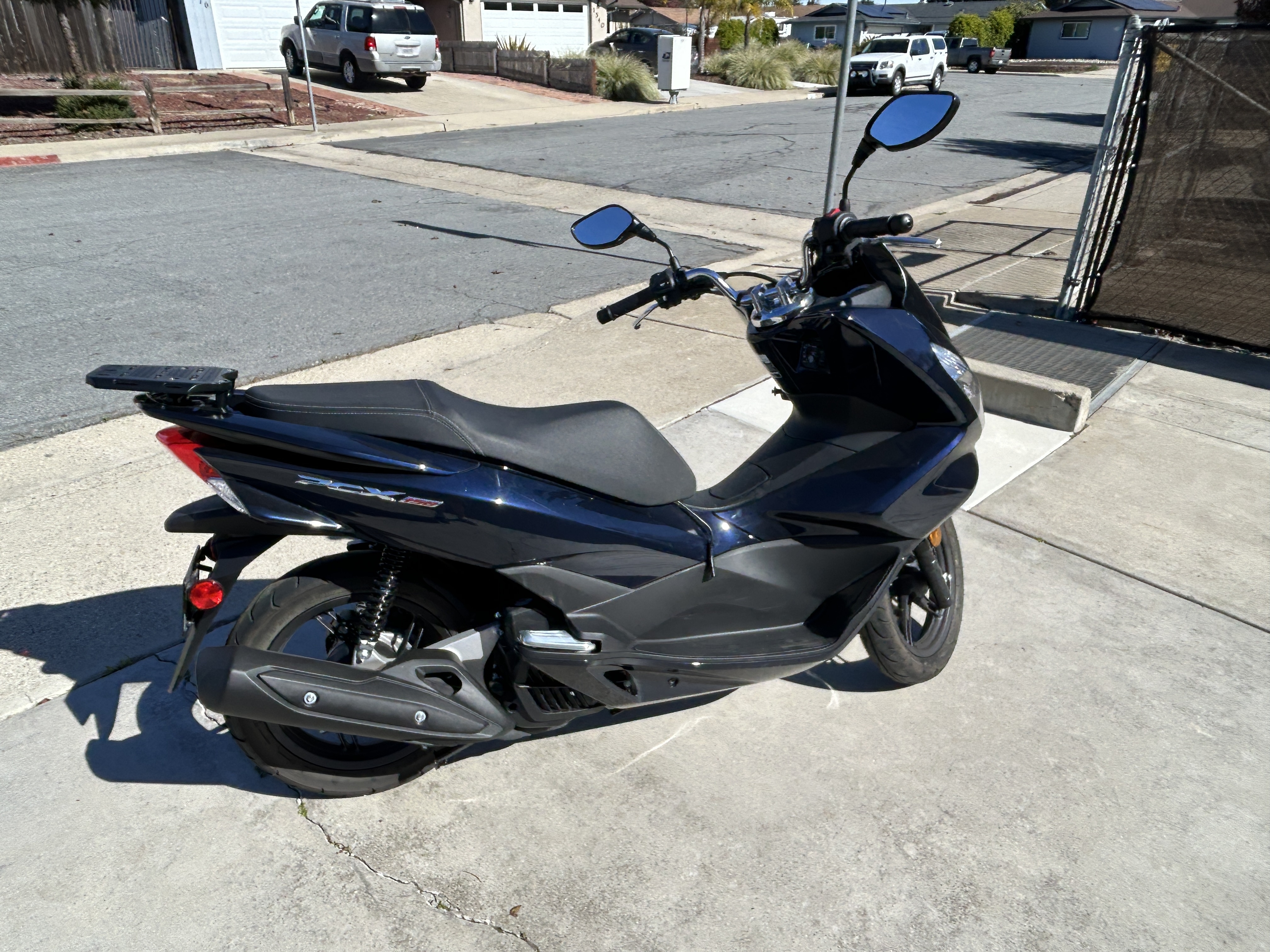 Blue Honda Gold Wing 1500 Motorcycles Under $5000 For Sale