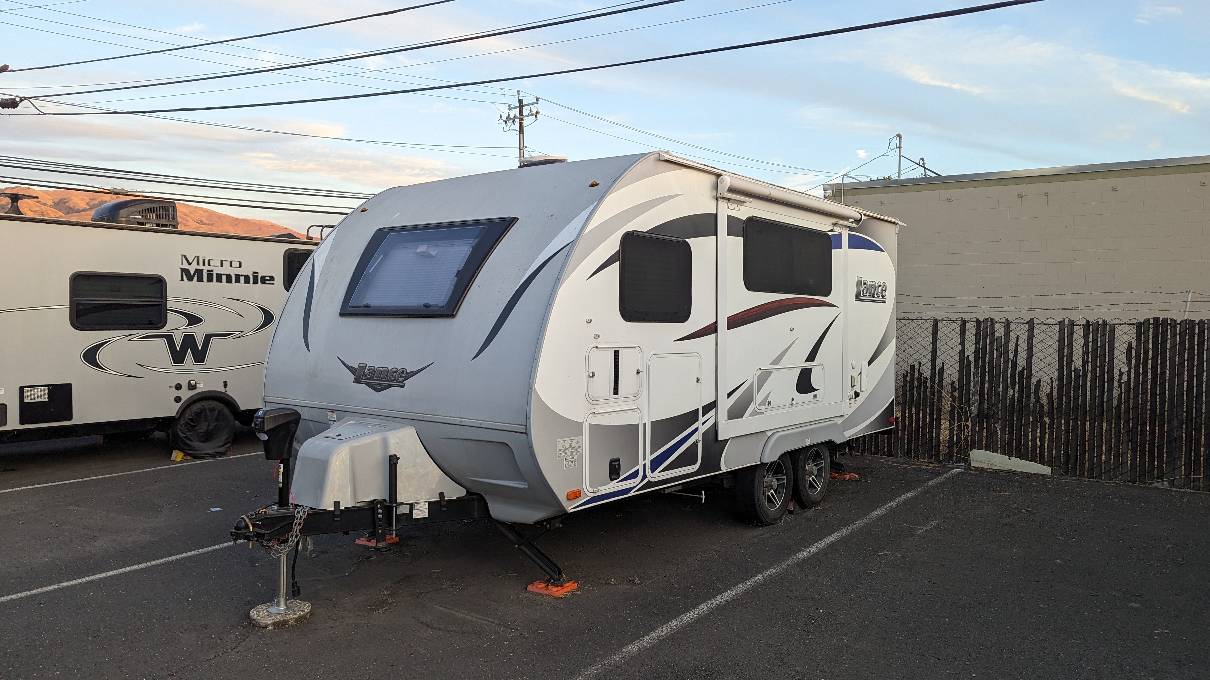 2018 Lance 1685 TRAVEL TRAILER in dublin CA