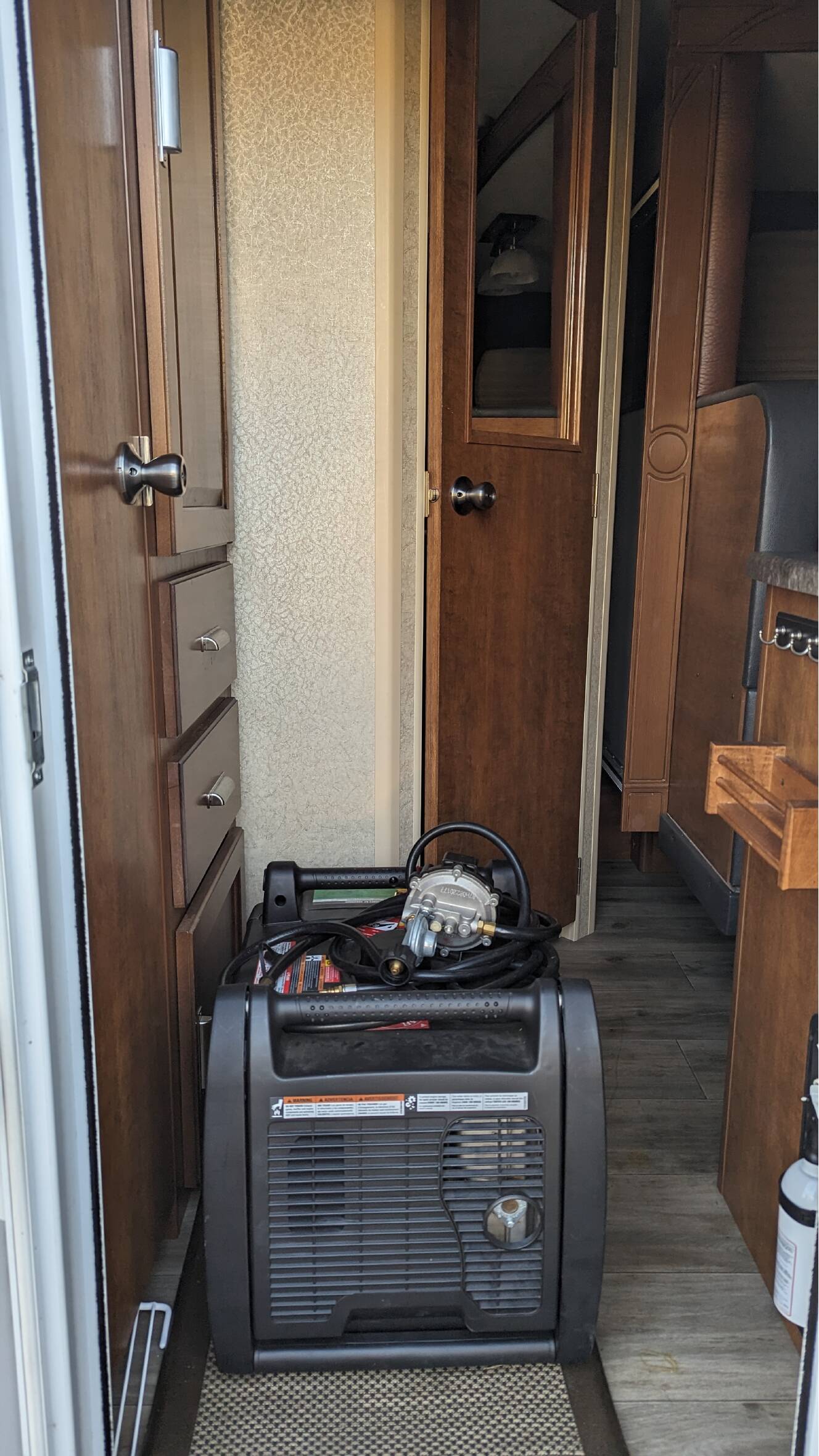 A photo of this 2018 Lance 1685 TRAVEL TRAILER